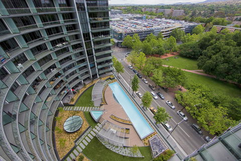 Manhattan 303 Canberra City ACT - Holiday Adelaide 8