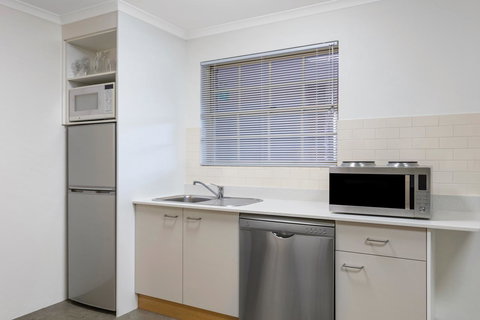 Adina Serviced Apartments Canberra Kingston - Holiday Adelaide 3
