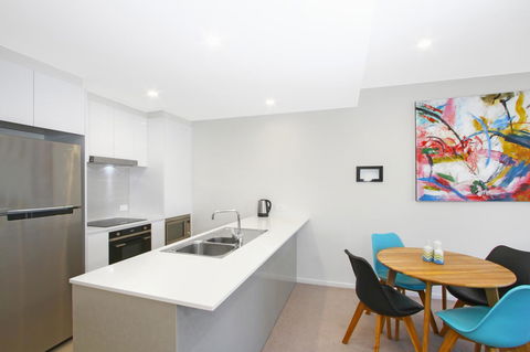 IQ Smart Apartments 704 Braddon ACT - Holiday Adelaide 3