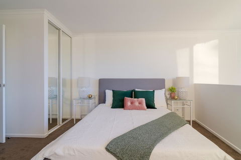 ALLARA CANBERRA - Holiday Adelaide 8