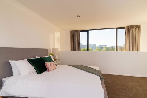 ALLARA CANBERRA - Holiday Adelaide 9