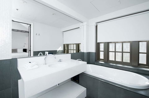 Peppers Gallery Hotel - Holiday Adelaide 3