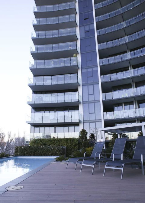 Kui Manhattan 2 - Holiday Adelaide 4