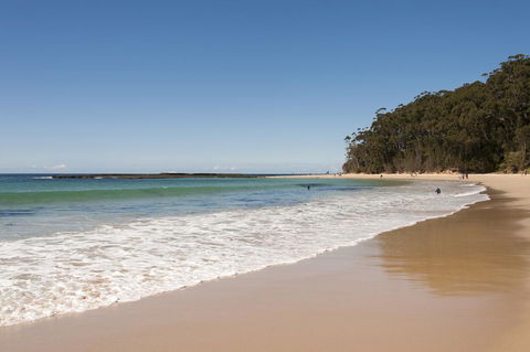 Mollymook Beachfront Penthouse 9 - Holiday Adelaide 0