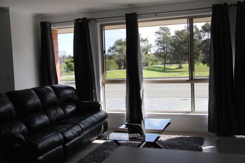 Lure Bed And Breakfast - Holiday Adelaide 3