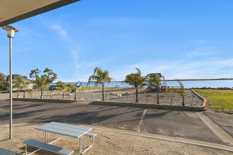 Port Broughton Tourist Park - Holiday Adelaide 38