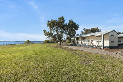 Port Broughton Tourist Park - Holiday Adelaide 32