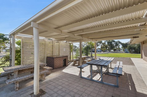 Port Broughton Tourist Park - Holiday Adelaide 5