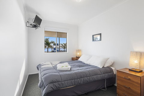 Port Broughton Tourist Park - Holiday Adelaide 42