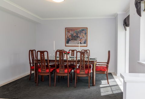 Port Adelaide Harbourside House - Holiday Adelaide 5