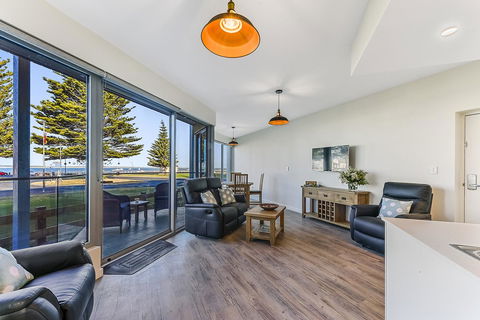 Bonnies Of Beachport - Holiday Adelaide 28