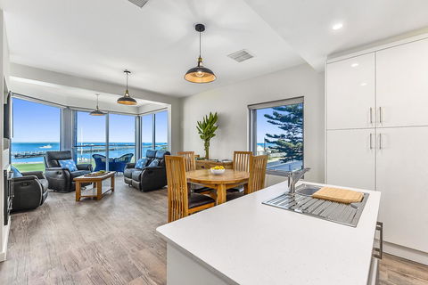 Bonnies Of Beachport - Holiday Adelaide 40