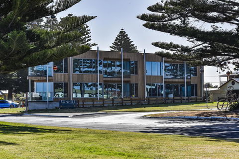Bonnies Of Beachport - Holiday Adelaide 25