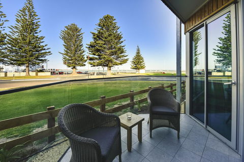 Bonnies Of Beachport - Holiday Adelaide 32