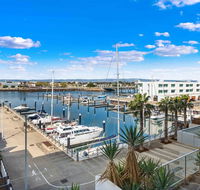 Port Adelaide Executive Waterfront Apartment