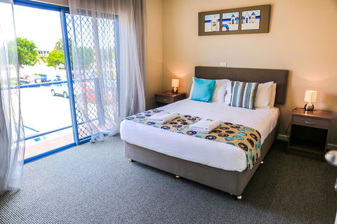 Marina Hotel - Holiday Adelaide 30