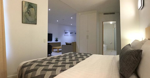 Wallaroo Marina Waterfront Luxe Apartment - Holiday Adelaide 12