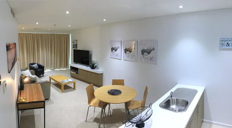 Wallaroo Marina Waterfront Luxe Apartment - Holiday Adelaide 4