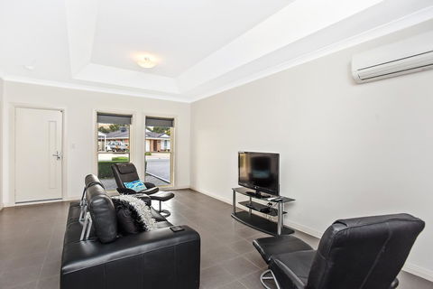'The Hidden Diamond' - Normanville - Holiday Adelaide 13