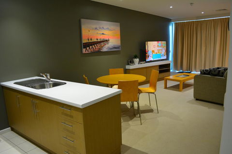 Wallaroo Marina Luxury Apartment - Holiday Adelaide 7