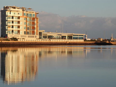 Wallaroo Marina Luxury Apartment - Holiday Adelaide 3