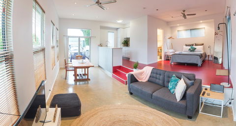 S T U D I O 22 Peaceful Retreat With Garden Views - Holiday Adelaide 2