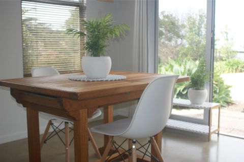 S T U D I O 22 Peaceful Retreat With Garden Views - Holiday Adelaide 9