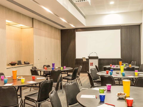 Ibis Adelaide - Holiday Adelaide 35