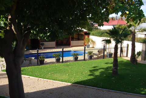 Barossa Valley Apartments - Holiday Adelaide 2