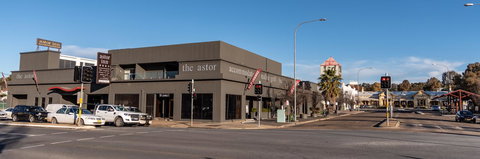 Astor Inn - Holiday Adelaide 18