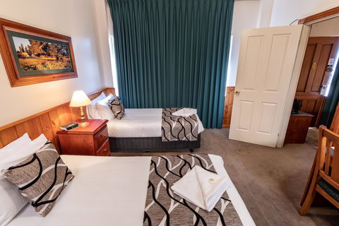 Astor Inn - Holiday Adelaide 11