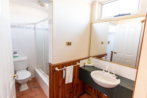 Astor Inn - Holiday Adelaide 14