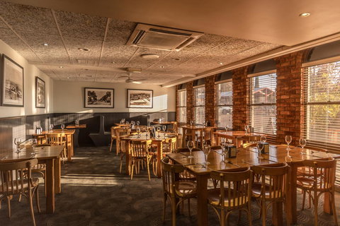 Astor Inn - Holiday Adelaide 24