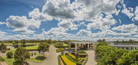 Rydges Resort Hunter Valley - Holiday Adelaide 8