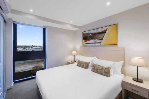 IStay Precinct Adelaide - Holiday Adelaide 1