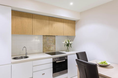 IStay Precinct Adelaide - Holiday Adelaide 8