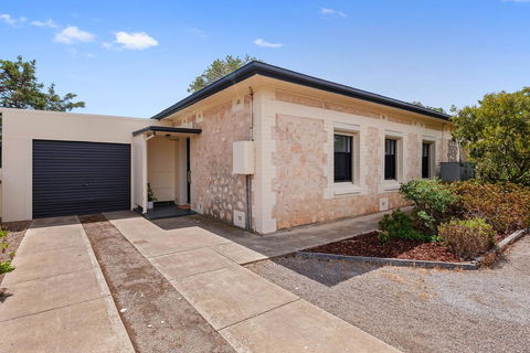 Cute And Cosy - Events, Workers, Getaways - Holiday Adelaide 14
