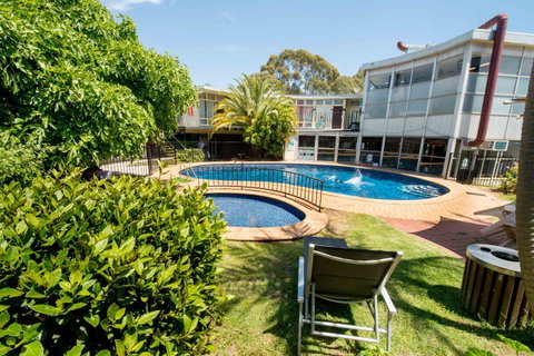 Jacksons Motor Inn - Holiday Adelaide 2