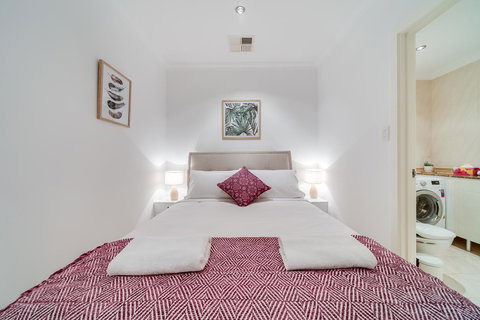 York Apartments On Grenfell - Holiday Adelaide 10