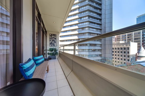 York Apartments On Grenfell - Holiday Adelaide 11