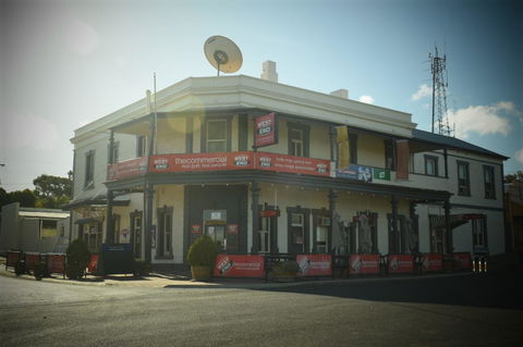 Commercial Hotel Morgan - Holiday Adelaide 0