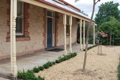 Jacaranda Cottage - Holiday Adelaide 12