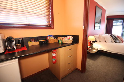 Wine And Roses Bed And Breakfast - Holiday Adelaide 32