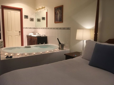 Wine And Roses Bed And Breakfast - Holiday Adelaide 23