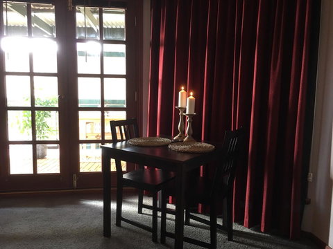 Wine And Roses Bed And Breakfast - Holiday Adelaide 33