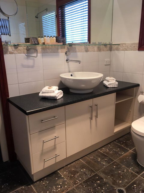 Wine And Roses Bed And Breakfast - Holiday Adelaide 38