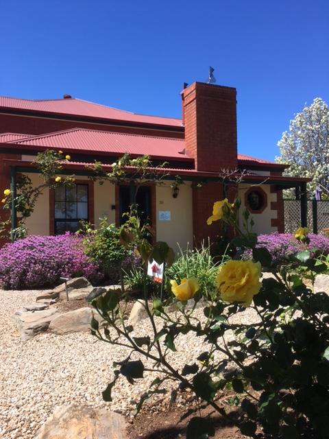 Wine And Roses Bed And Breakfast - Holiday Adelaide 6
