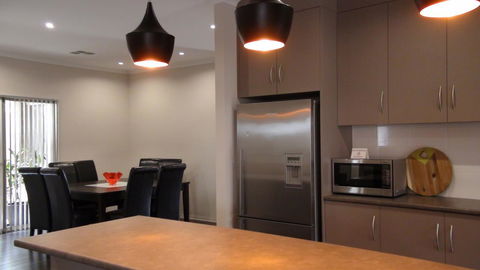 Casavino Luxury Villa - Holiday Adelaide 13
