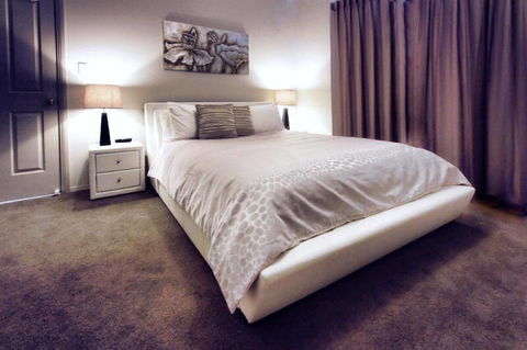 Casavino Luxury Villa - Holiday Adelaide 5