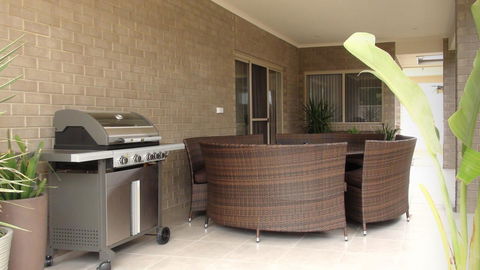 Casavino Luxury Villa - Holiday Adelaide 12